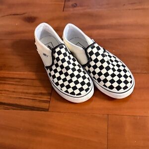 Classic Slip-On Vans | Checkerboard | W8